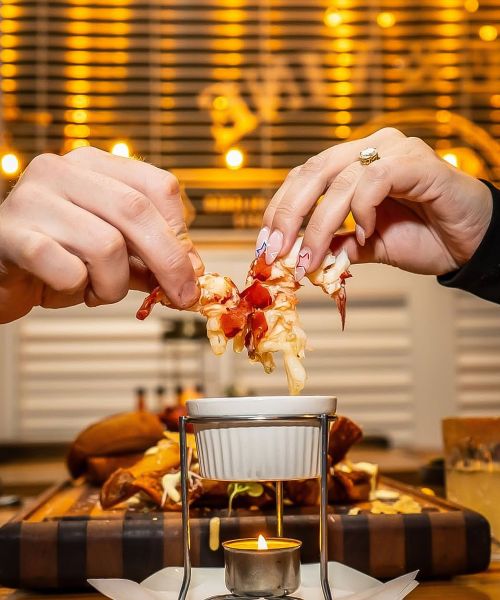 Carousel Image_0021_482362523_18489487621036339_6442808961284301575_n